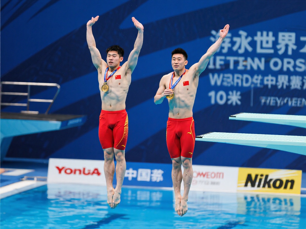 跳水世界杯总决赛程子龙朱子锋男子双人10米台勇夺冠军